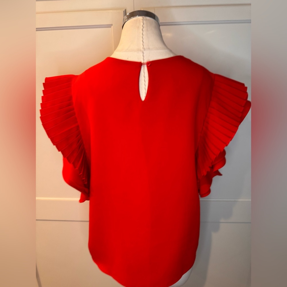 Vibrant Red Sleeveless Ruffled Blouse - Picture 3 of 5